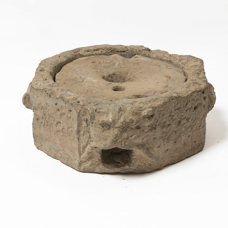 A Swedish grain mill, 17th / 18th century.