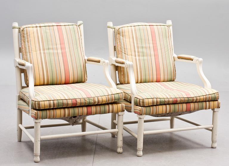 KARMSTOLAR, ett par. Sk. gripsholmsmodell. 1900-talets andra hälft.