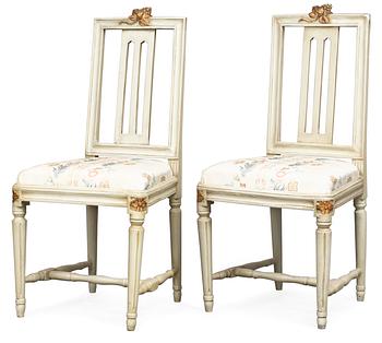 235. A pair of Gustavian chairs.