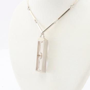 Wiwen Nilsson, collier sterling silver med trappslipade bergkristaller, Lund 1945.