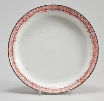 YTTERFODER MED FAT, porslin, Kina, 1900-talets senare del.