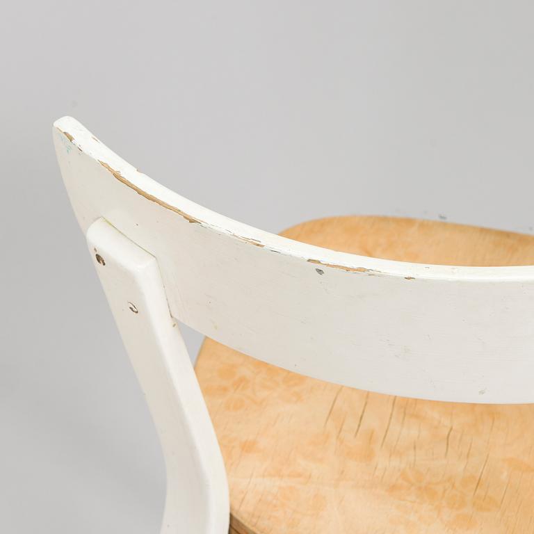 Alvar Aalto, stolar, 2st, "69" för O.Y. Huonekalu- ja Rakennustyötehdas A.B. 1940-tal.