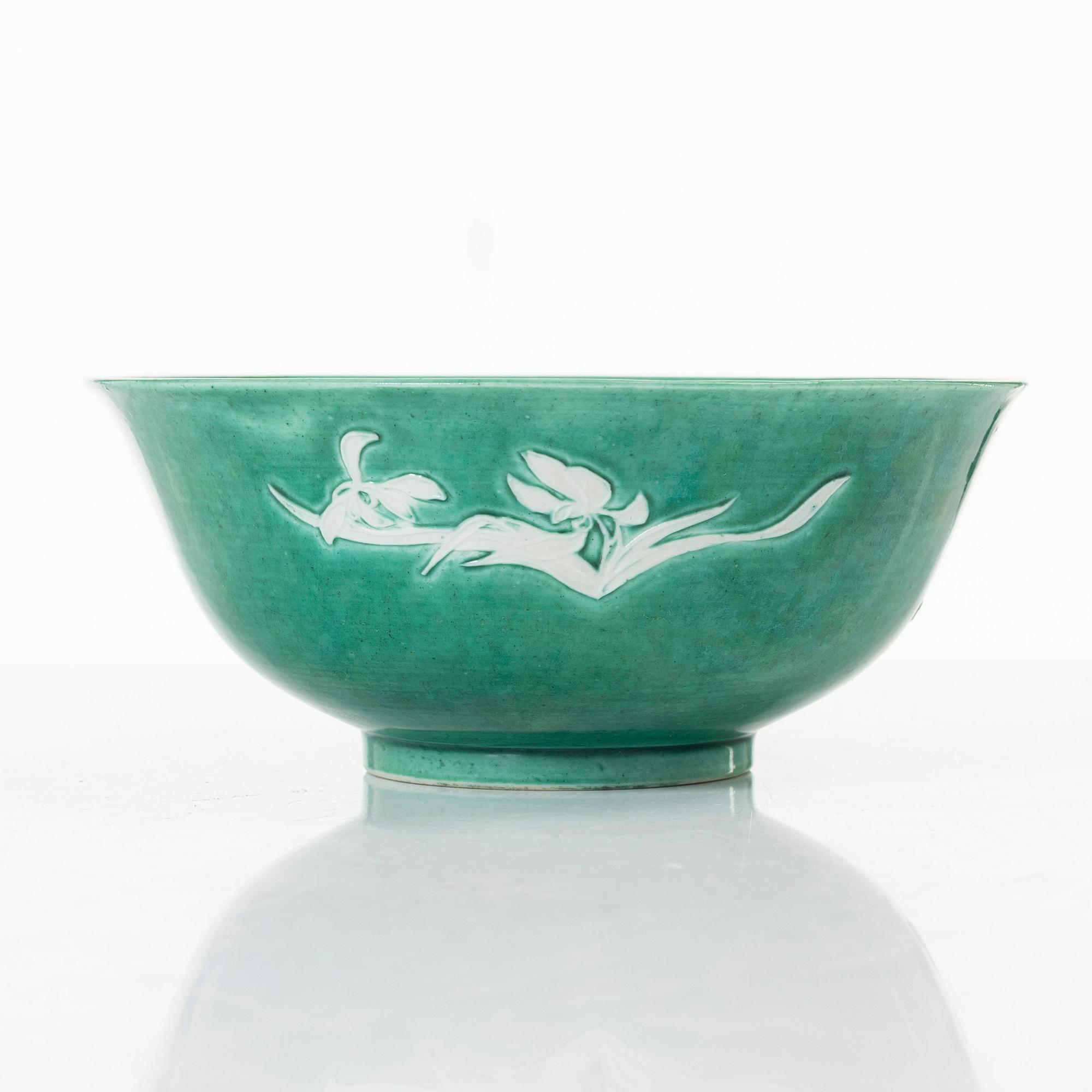 A Chinese green glazed 'three friends of winter' bowl, Republic, 20th century.