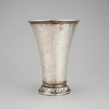 POKAL, silver, Anders Ulrik Wahlberg, Gävle, 1904. Vikt 336 g.