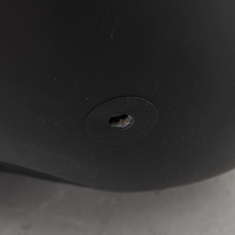 Arne Jacobsen,fåtölj, "Svanen" Fritz Hansen, Danmark, 1960-tal.