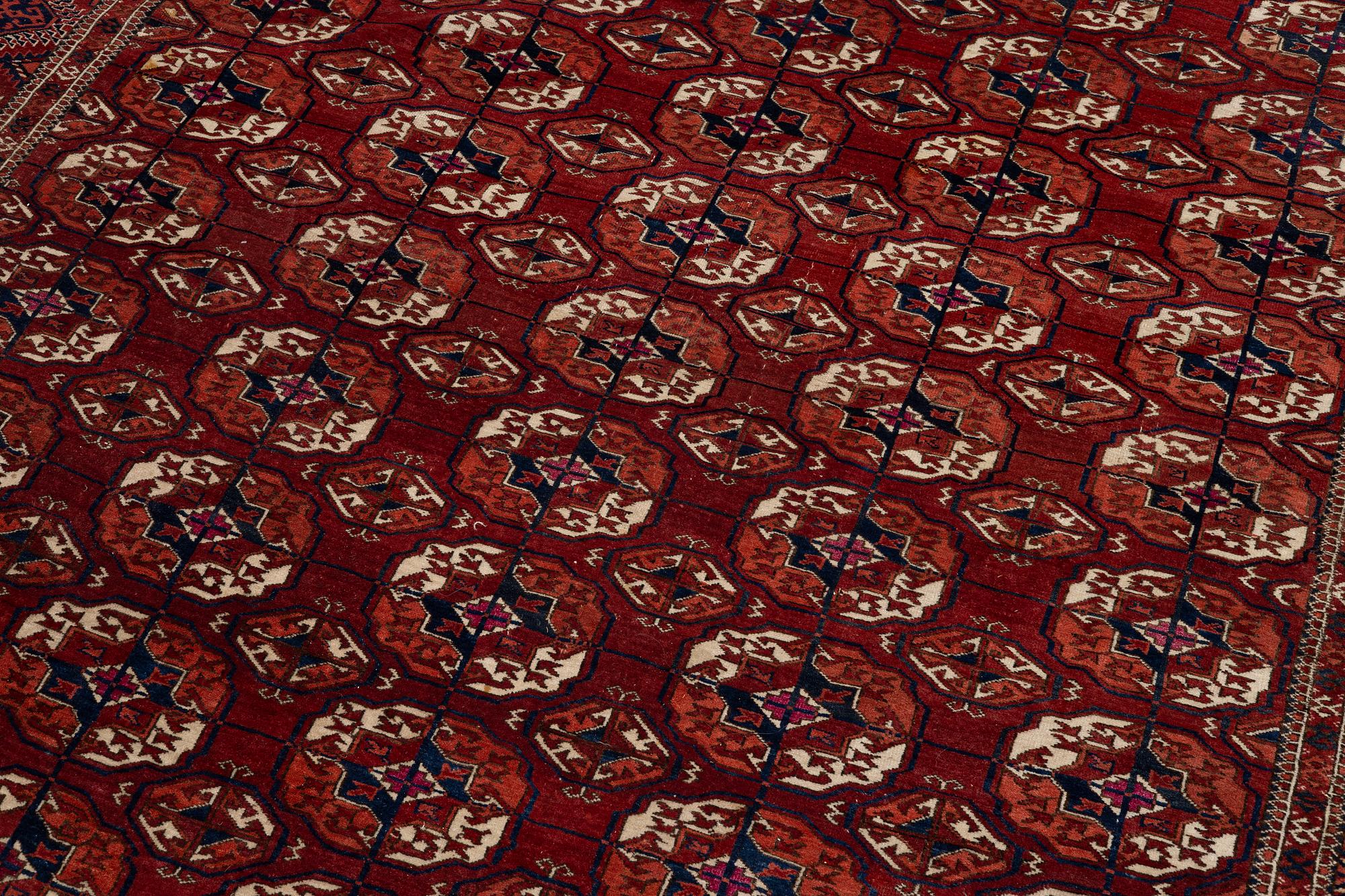 Carpet, Tekke, antique, approx. 285 x 220 cm.