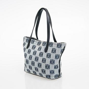 Loewe, väska.