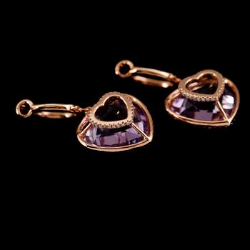 ÖRHÄNGEN, 1 par, 18 k roséguld, ametister totalt 16.29 ct, briljanter totalt 0.56 ct.