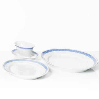 Royal Copenhagen, mat- och kaffeservis, 62 delar, porslin, "Blå Vifte", Danmark.