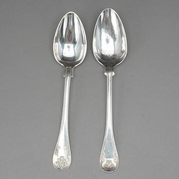 BELÖNINGSSKEDAR, 2 st, silver, J A Selling, Härnösand, 1886 samt KG Markström, Uppsala 1908. Tot vikt 126 gram.