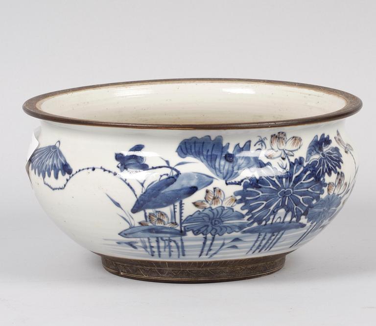 YTTERFODER, porslin, orientalisk.