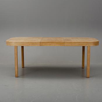 MATGRUPP, 9 delar, Uno Åhrén, Firma Svenskt Tenn / Svenska Möbelfabrikerna Bodafors, 1900-talets första hälft.