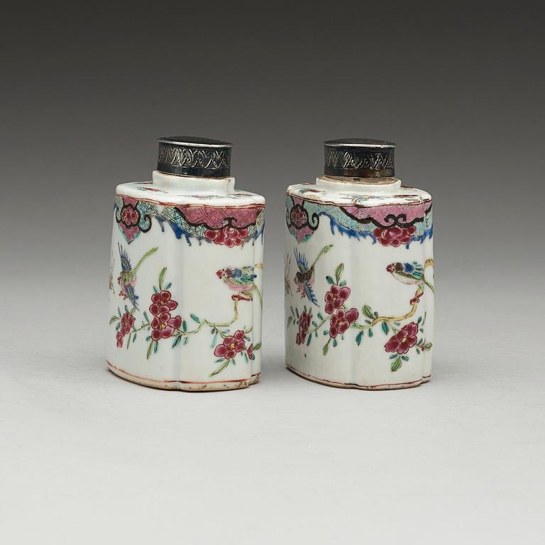 A pair of famille rose tea caddys, Qing dynasty, Qianlong (1736-95).