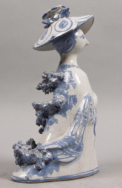 FIGURIN, keramik, Björn Wiinblad, Danmark. Sign o dat -63.