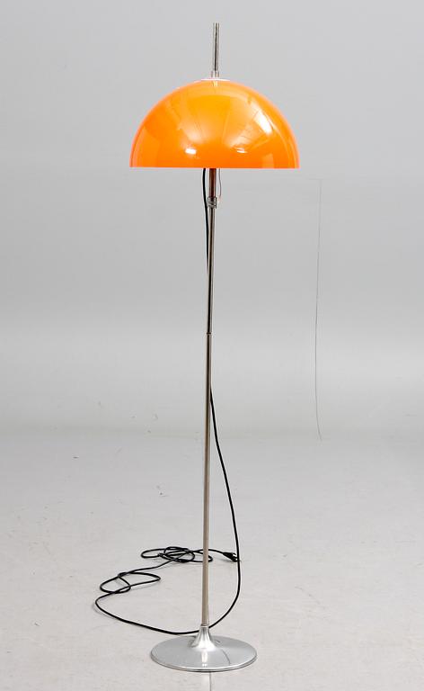 GOLVLAMPA, Lilux, design Hans Agne Jacobsen Markaryd. 1970-tal.