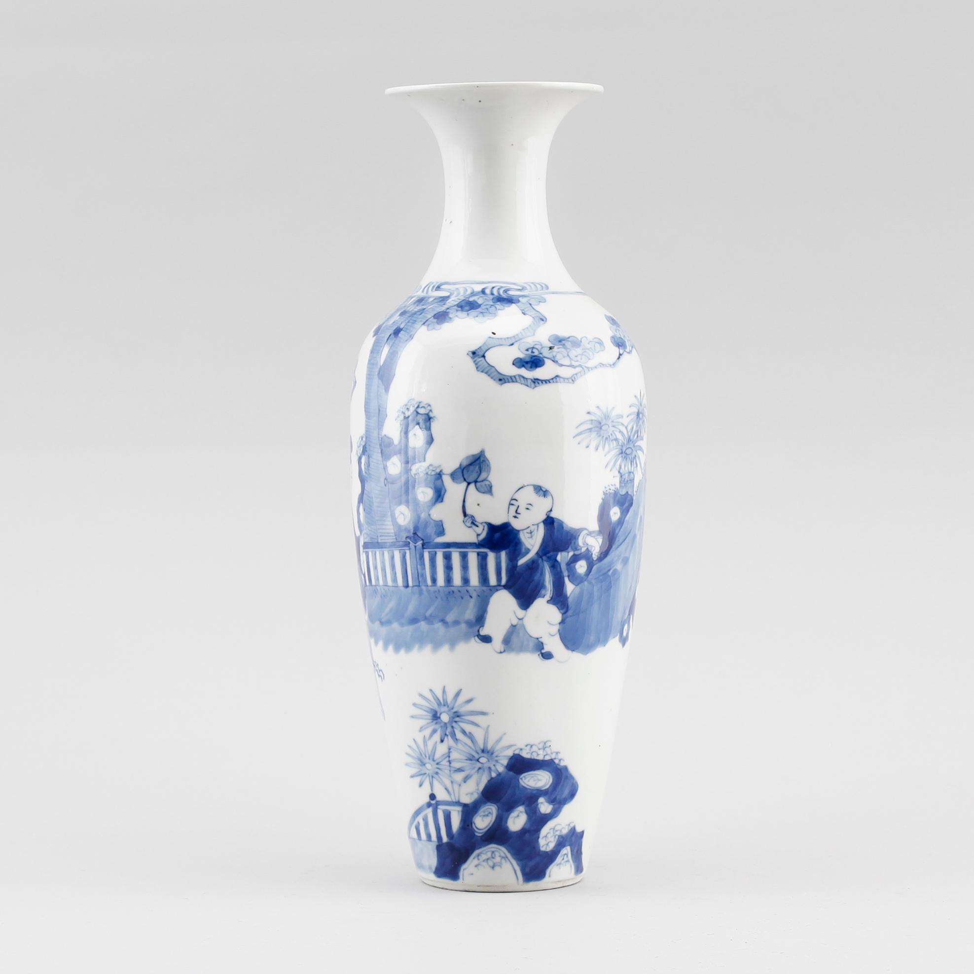 VAS, porslin, Kina, 1800-tal.