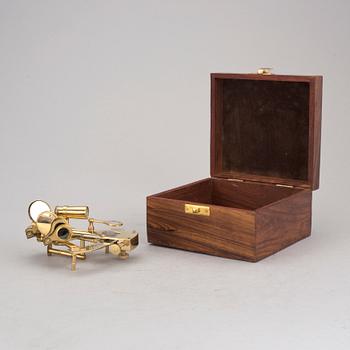 SEXTANT, 1900-tal.