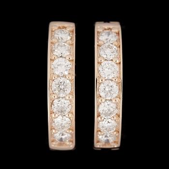 ÖRHÄNGEN, ett par, 14k roséguld med diamanter tot 0,63ct. Vikt ca 3,97 gram.