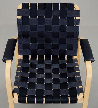 KARMSTOLAR, ett par. Modell 45, Alvar Aalto, Artek.
