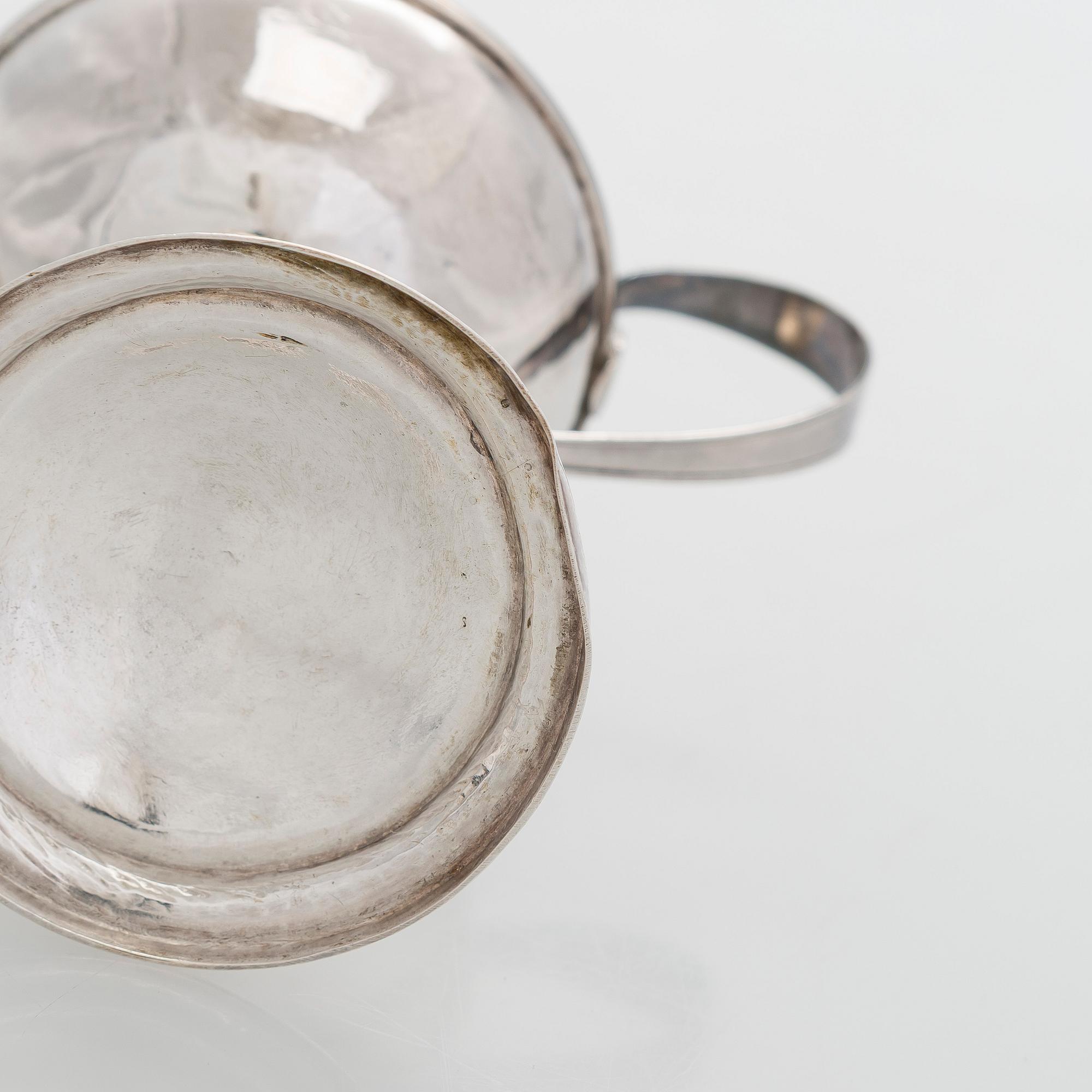 Saltkar, silver, C. I. Rindell 1810-37, och matskedar, 6 st, silver, A. Mörck, Björneborg 1800-talets första hälft.