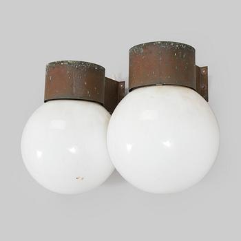 Utebelysning, ett par, modell H 203, Asea Skandia, 1900-talets slut.