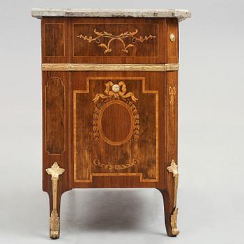 A Gustavian late 18th century commode.
