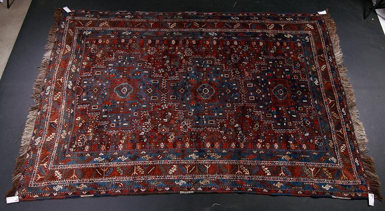MATTA, semiantik Shiraz. Ca 300 x 206.