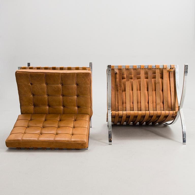 LUDWIG MIES VAN DER ROHE, A PAIR OF ARMCHAIRS. "Barcelona". Knoll International, 1970s.