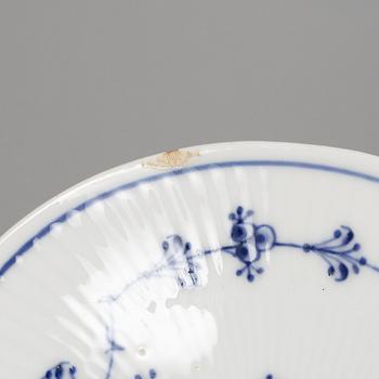 Service pieces, 5 pcs, porcelain, "Blue Fluted", Royal Copenhagen, Denmark.