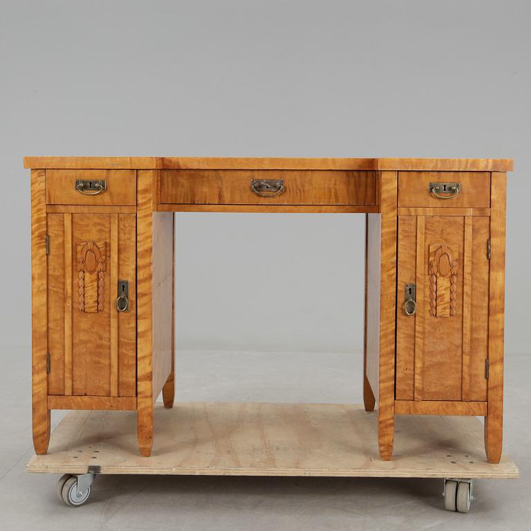 SKRIVBORD, 1920-tal.