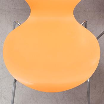 Six 'Sjuan' chairs by Arne jacobson for Firma Fritz hansen, Denmark.