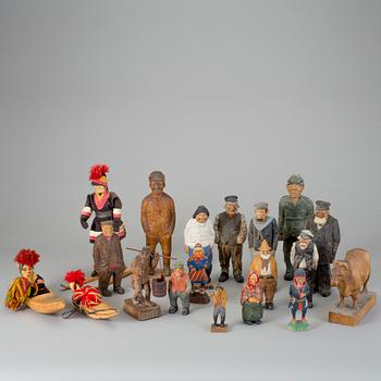 TRÄFIGURER 19 st, omkring 1940-50-tal.