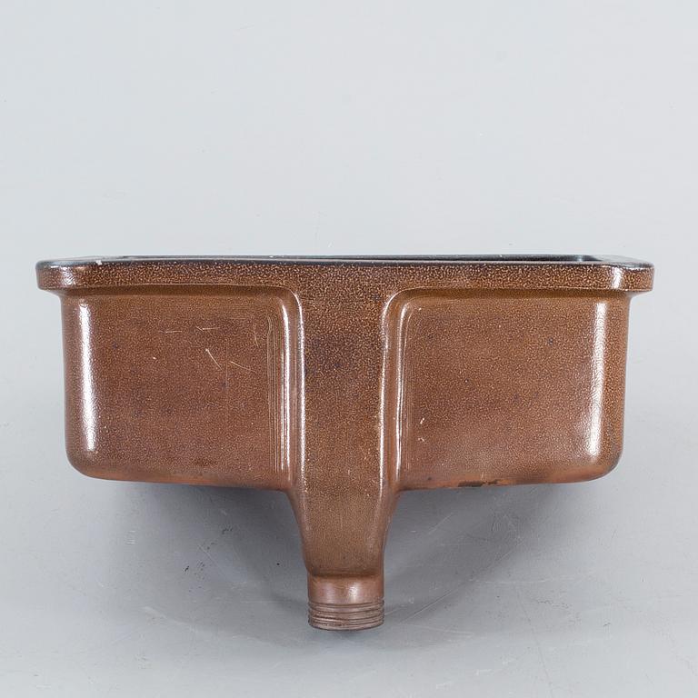 HANDFAT/VASK , saltglaserat stengods, Höganäs, 1900-talets första hälft.