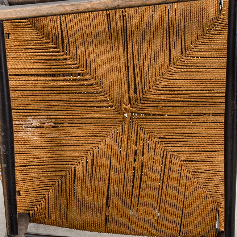 HANS WEGNER, gungstol "J16", Danmark, 1900-talets andra hälft.