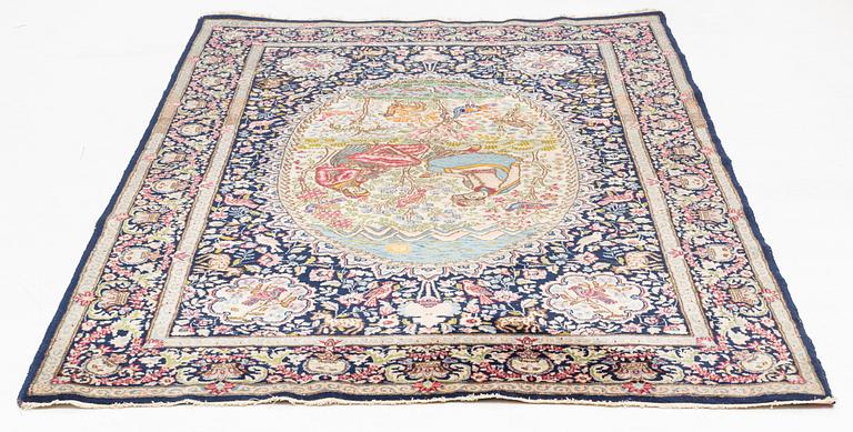 Matta, figural, semiantik Kirman, ca 240 x 154 cm.