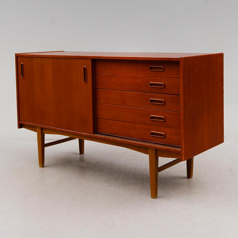 SIDEBOARD, 1900-talets andra hälft.