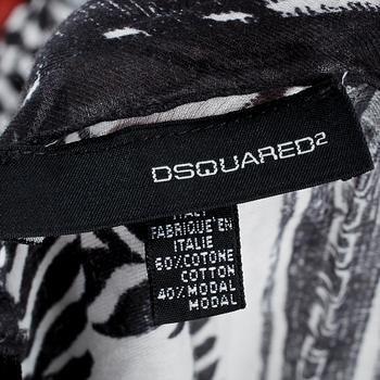 DSQUARED, a cotton and modan scarf.
