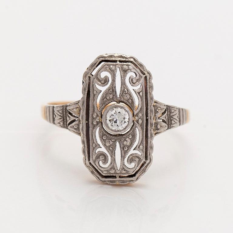 Ring, brilliant-cut diamond, 14K gold.