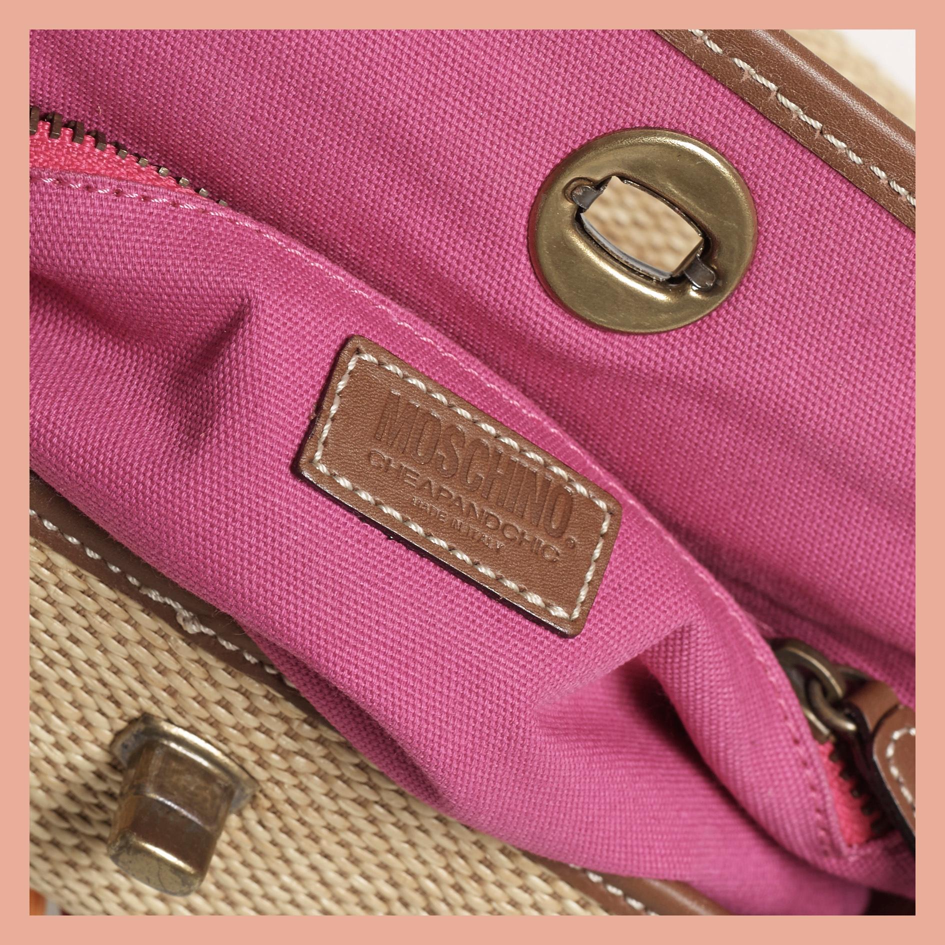VÄSKA, Moschino.