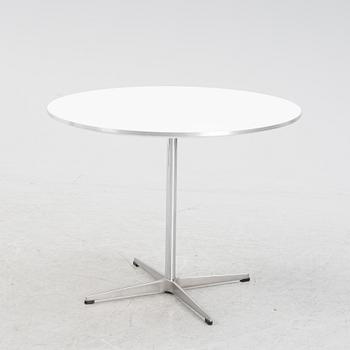 Bruno Mathsson & Piet Hein, a 'Supercirkel' table, Fritz Hansen, 1989.