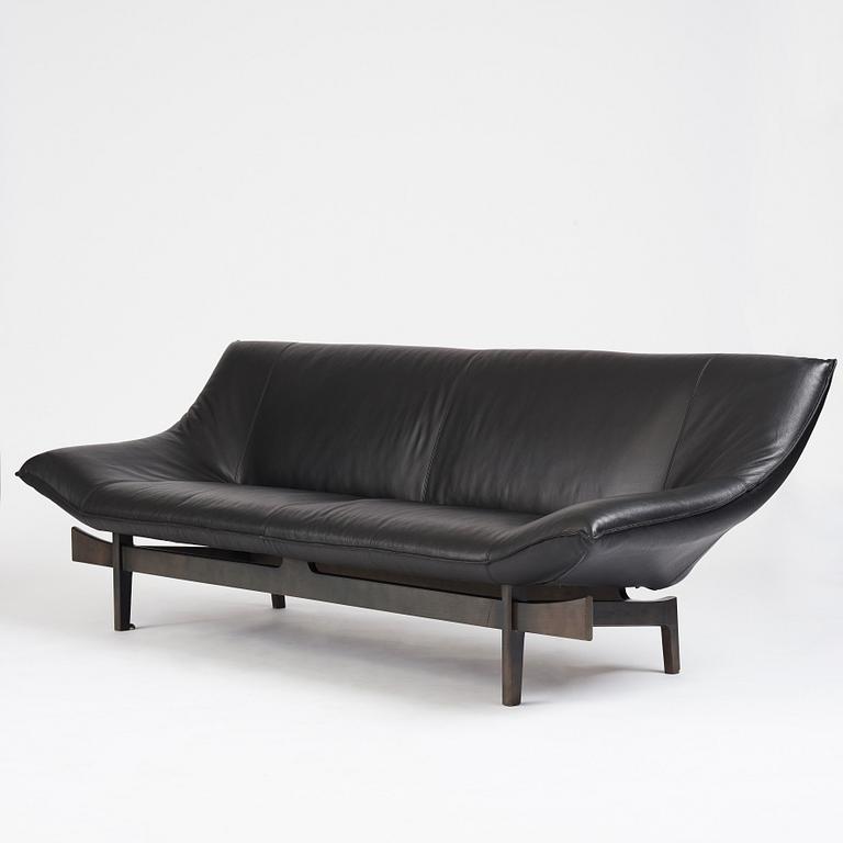 Takashi Okamura & Erik Marquardsen, a "model 84" sofa and easy chair, Nelo / Roche Bobois, post 1984.