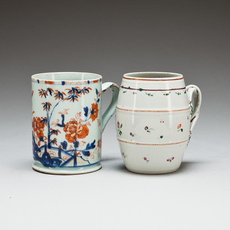 MUGGAR, 2 st. Porslin, Kina. Qianlong (1736-95).