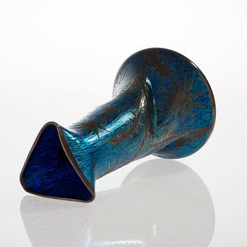 An Adolf Zasche Art Nouveau iridescent glass vase, Gablonz circa 1900.