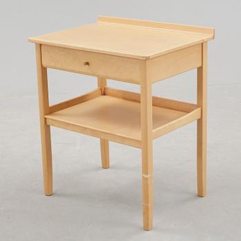 SÄNGBORD, Carl Malmsten.