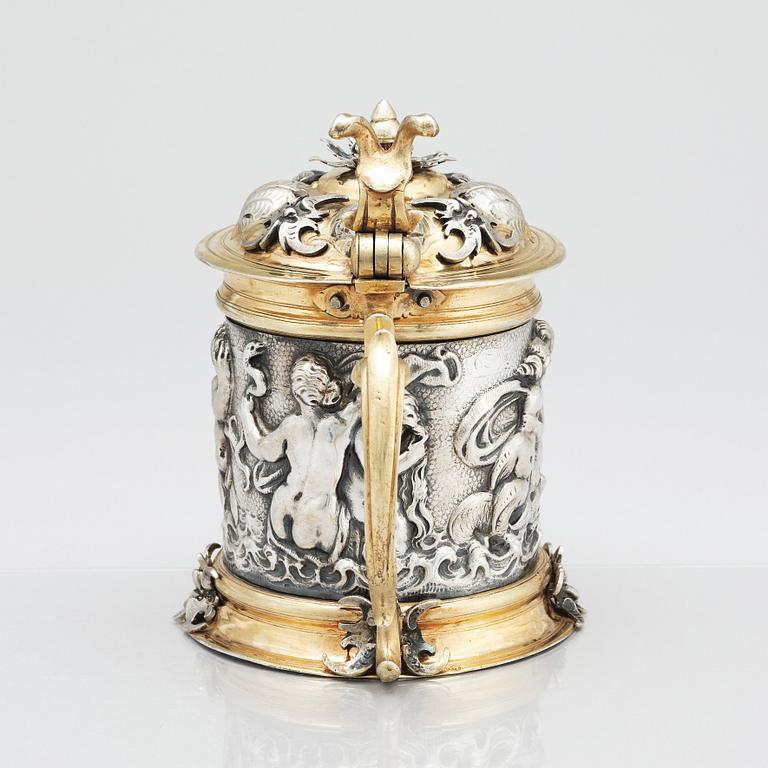 A German 17th century parcel-gilt silver tankard, mark of David Schwestermüller I, Augsburg 1634-1635.