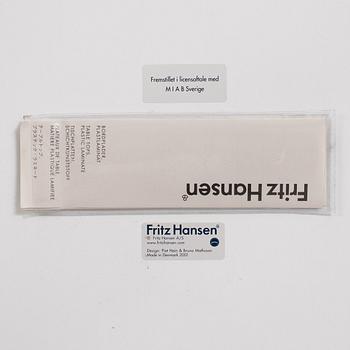 BORD, "Superellips", Bruno Mathsson & Piet Hein, Fritz Hansen, Danmark.