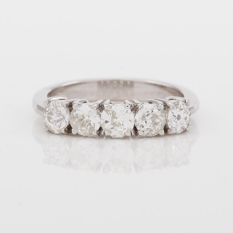 RING, 18K vitguld och diamanter tot ca 1.44 ct.