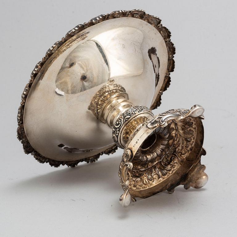 Fredrik & Wilhelm Zethelius, skål/tazza, silver, Stockholm 1842. Nyrokoko.