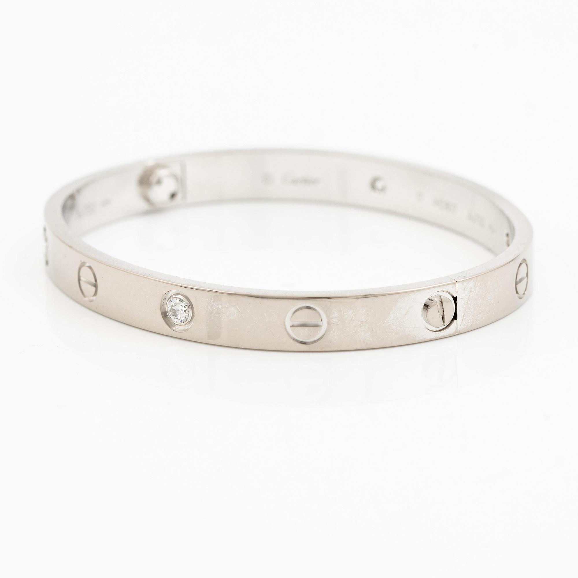 Cartier armband "Love" 18K vitguld med fyra runda briljantslipade diamanter.