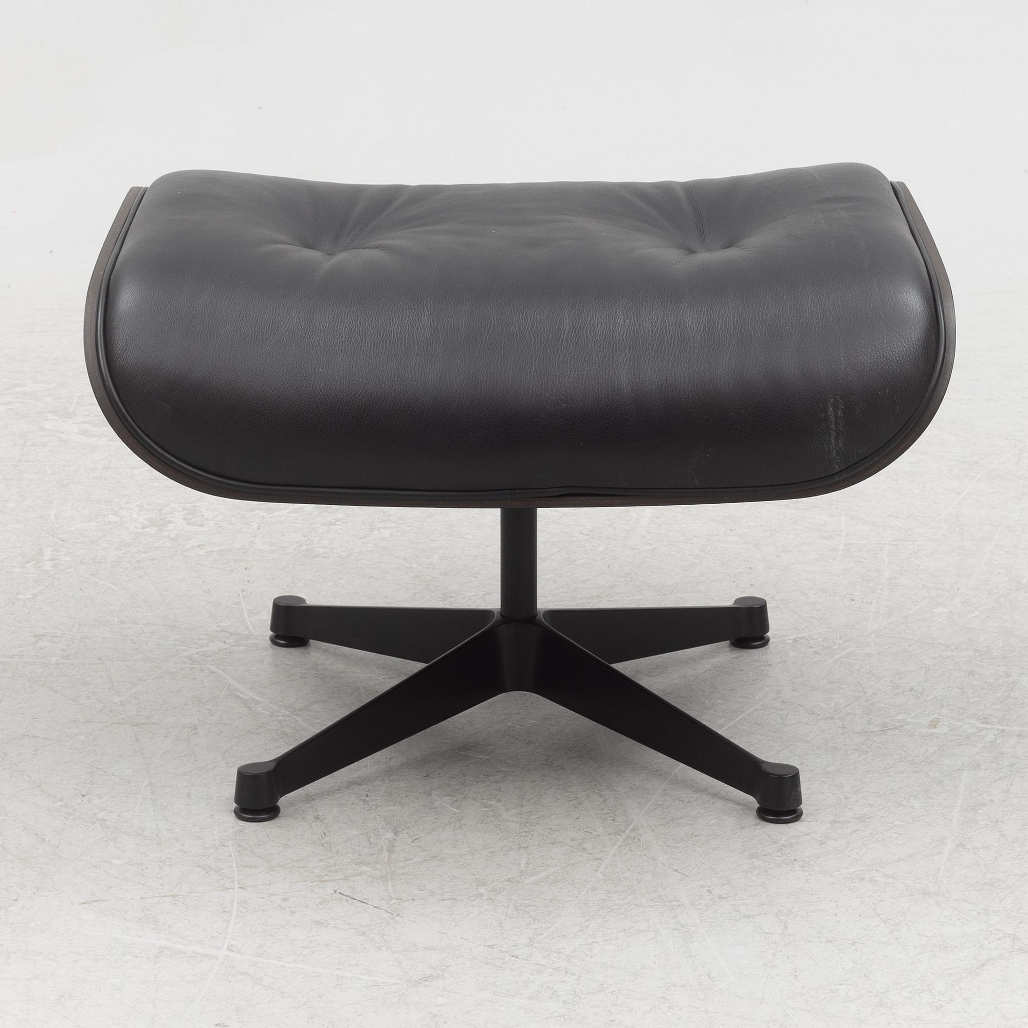 Charles & Ray Eames, an "Eames Lounge Chair" with ottoman, Vitra, 21st century.